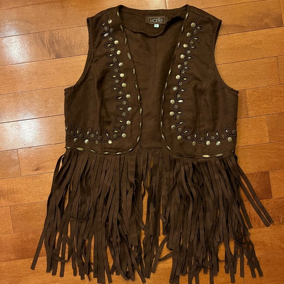Amazing Fringe Vest! - Picture 1 of 6
